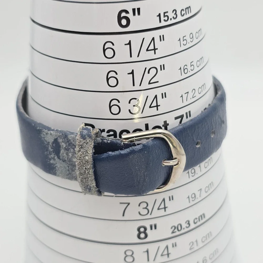 MOVADO Museum Ladies Watch Swiss Movement Blue Dial Navy Blue‎ Bezel New Battery